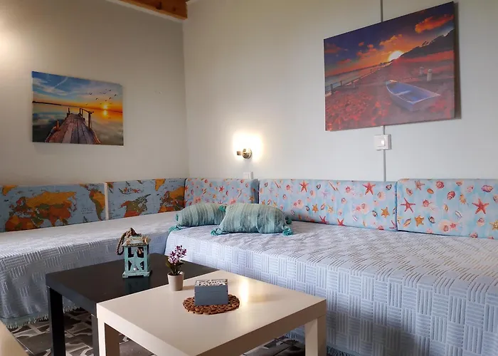 Blue Escape - & Loft Steps From The Sea Dom wakacyjny